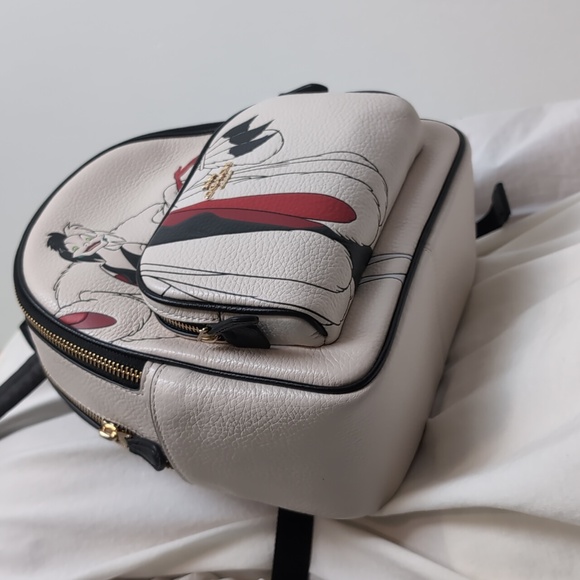 Coach CC158 Disney X Mini Court Backpack With Cruella Motif Gold/Chalk Multi - Picture 5 of 16